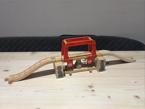 Thomas wooden railway suddery - railway,